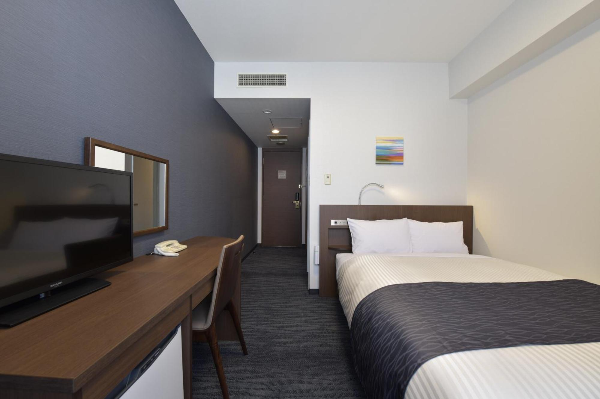 Hotel Port Plaza Chiba Luaran gambar A single room at a hotel in Japan