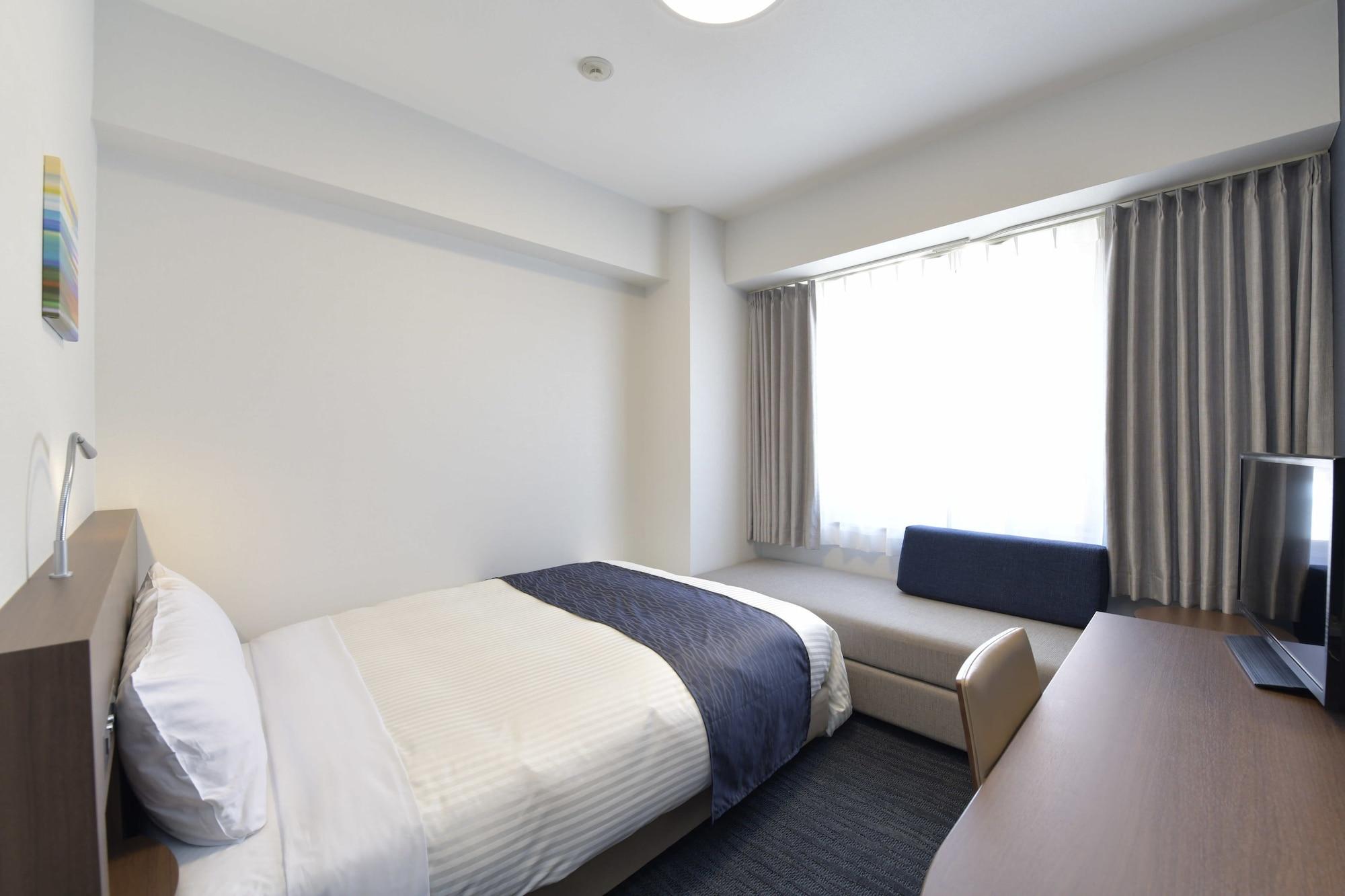 Hotel Port Plaza Chiba Luaran gambar A typical room at a capsule hotel