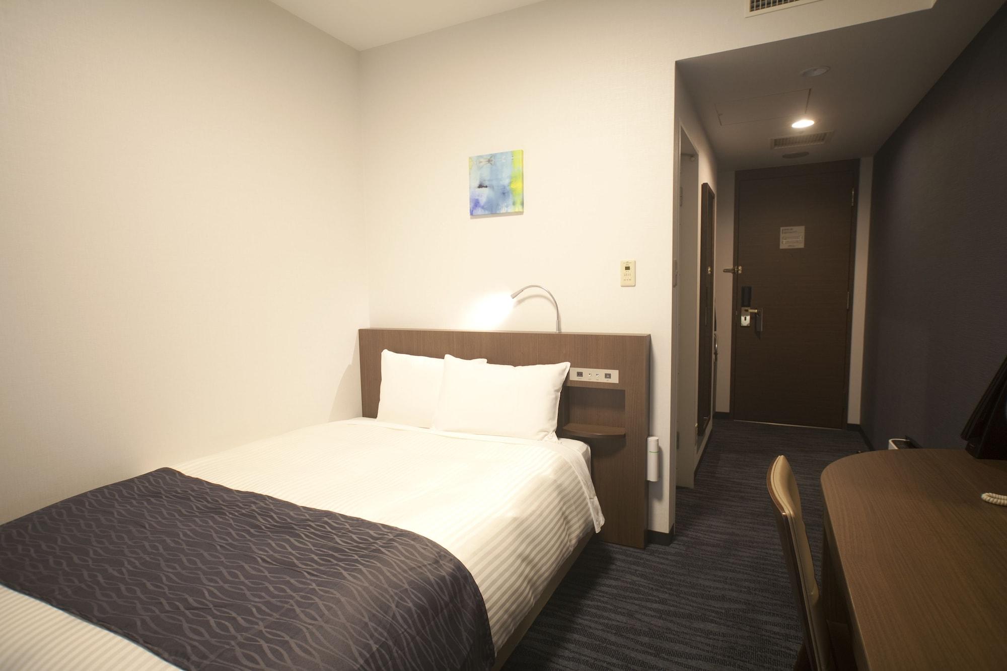 Hotel Port Plaza Chiba Luaran gambar A room at the hotel