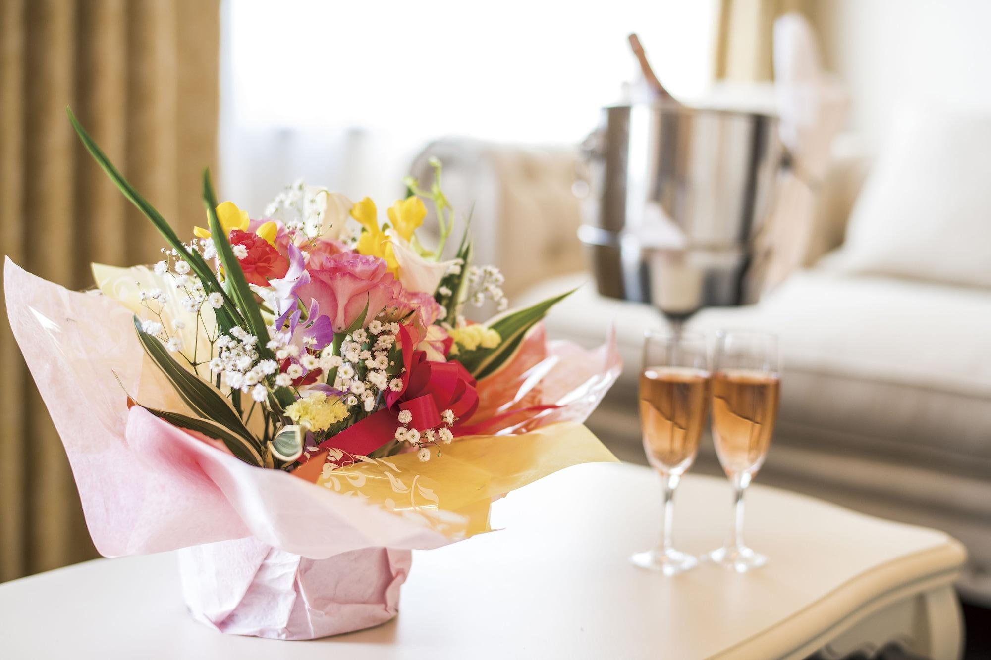 Hotel Port Plaza Chiba Luaran gambar A bouquet of flowers
