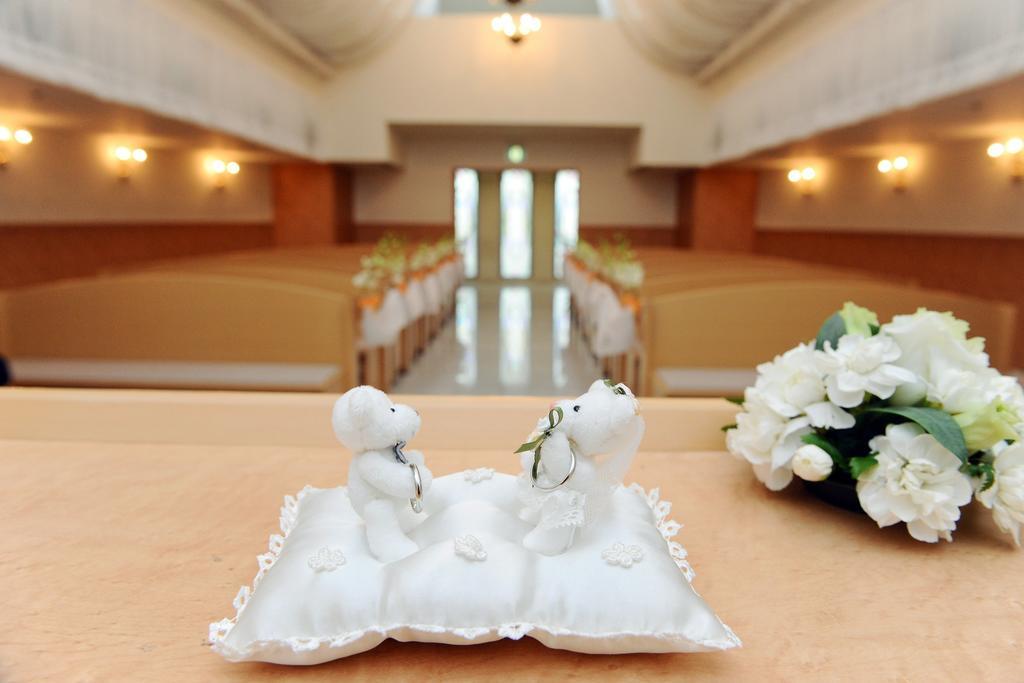 Hotel Port Plaza Chiba Luaran gambar Wedding rings