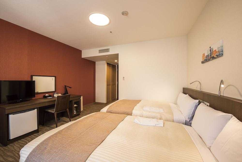 Hotel Port Plaza Chiba Luaran gambar A typical room at a business hotel in Japan