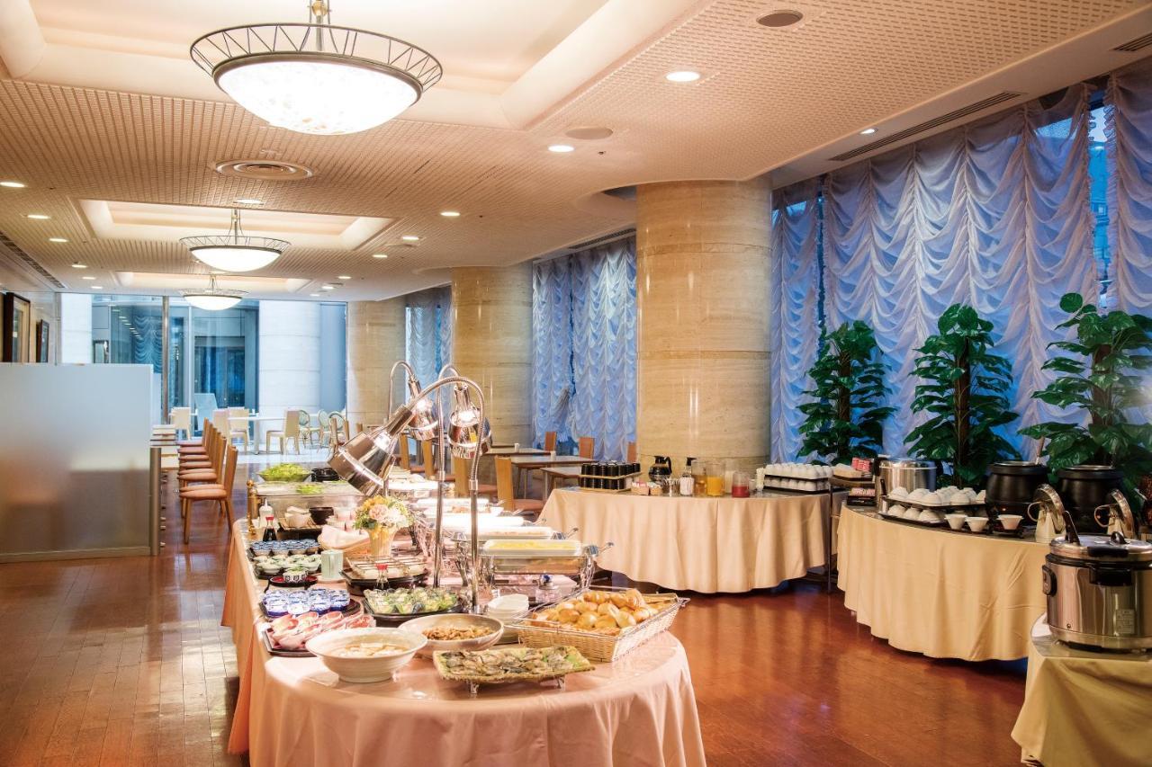 Hotel Port Plaza Chiba Luaran gambar A buffet at a hotel